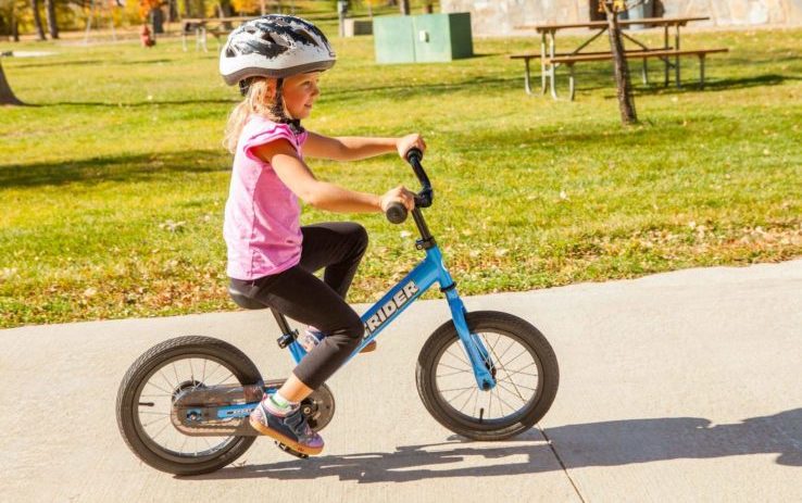 balance bike with detachable pedals
