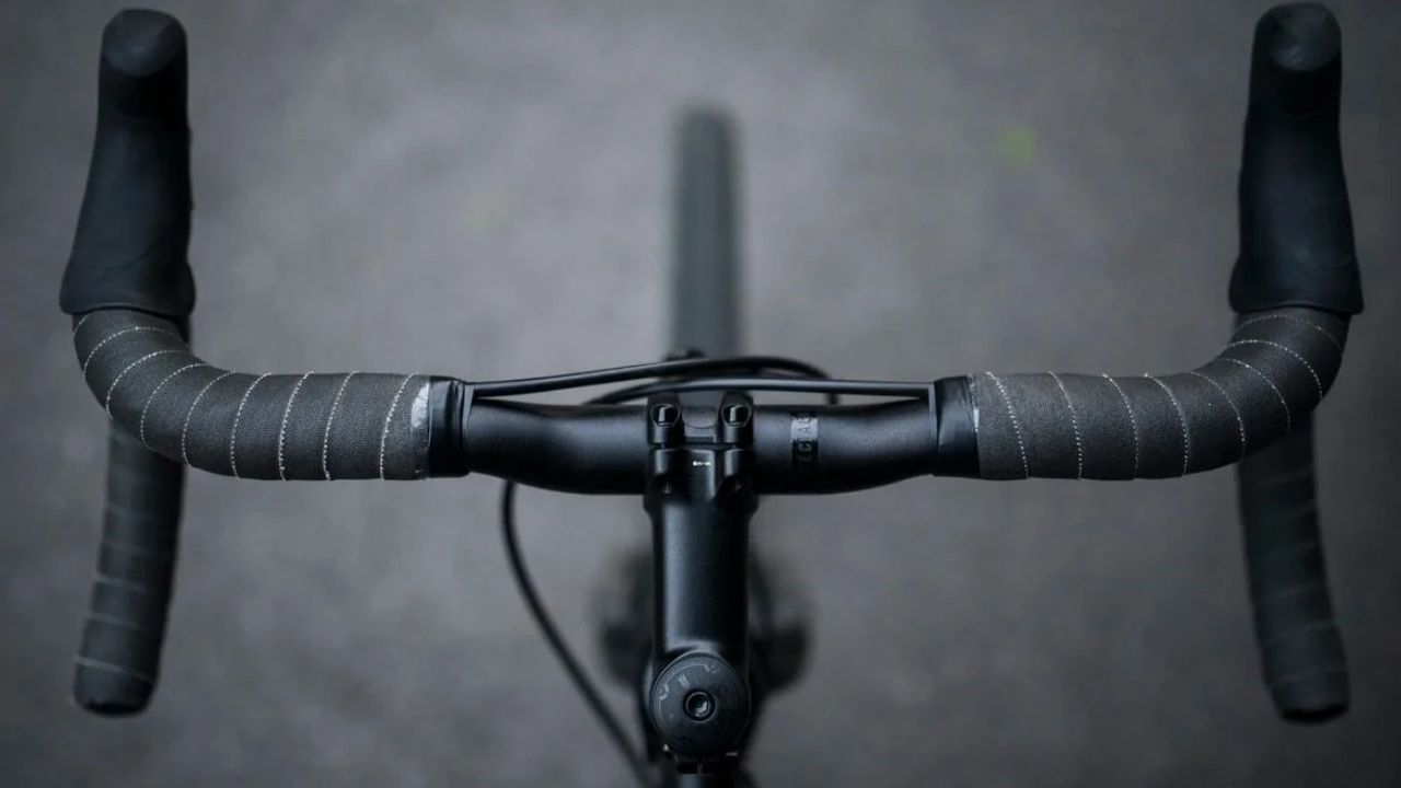 Bike Handle Grips Purchase Guide: Best Grips & How to choose them?