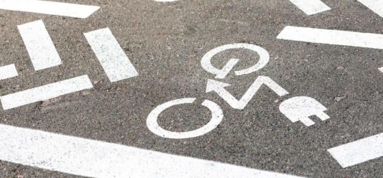 cycling lane for electric bikes on the street